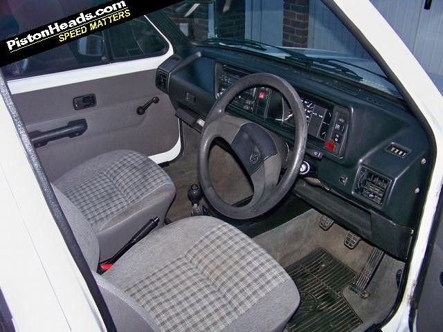 VW Golf Citi 13 950 1996 64626 miles 950