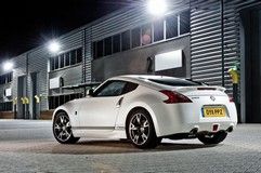 How does the nissan 370z handle in snow #6