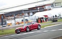 Flying start means Stig's SLS time falls