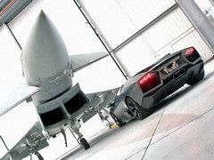 Click to enlarge Eurofighter can do 900mph, Lambo looks like it can