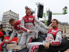 Kristensen, Capello and McNish meet the crowds