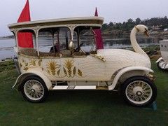 Click to enlarge Bizarre Maharaja 'Swan car'