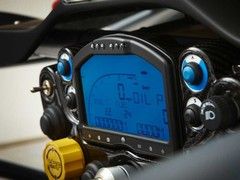 Data logging and G-force via new LCD display