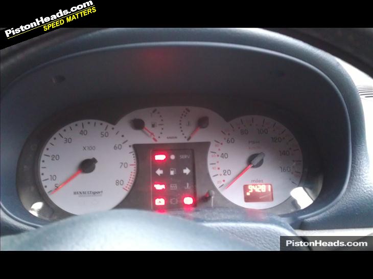 kompromis bredde gambling Renault Clio Dash Lights Explained - Find Your Car Problem!