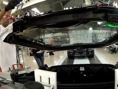 Vid shows how carbon-fibre panels are fitted