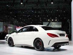 One exhaust pipe per cylinder for CLA45