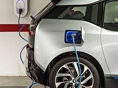 BMW matchmaking i3 with charge points