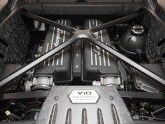 V10 has proper old-school supercar character