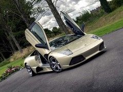 Static shots of Lambos with doors shut illegal - fact! 