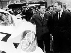Piech (right) at the presentation of the 917