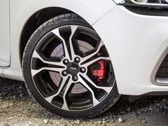 New 18-inch wheels and Michelin Super Sports