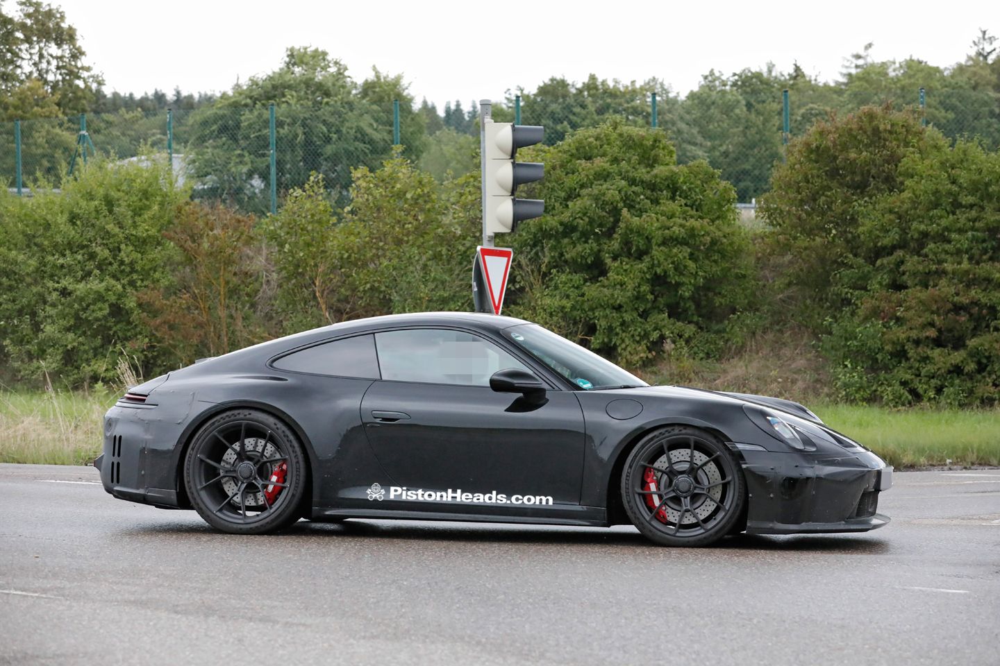 Facelifted Gt Touring Seen Testing Pistonheads Uk