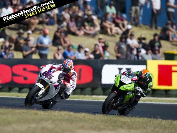 Sykes and Rea battle it out