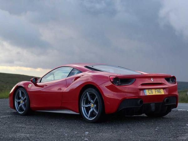Ferrari 488 GTB (2015) review