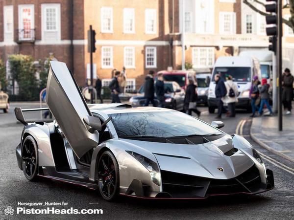 Lamborghini Veneno At Vallelunga Time For Tea Pistonheads Uk