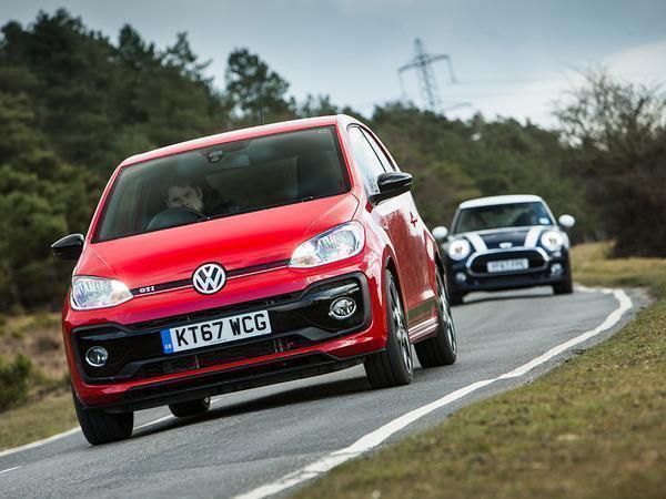 De databank Luiheid winter VW Up GTI vs Mini Cooper | PistonHeads UK