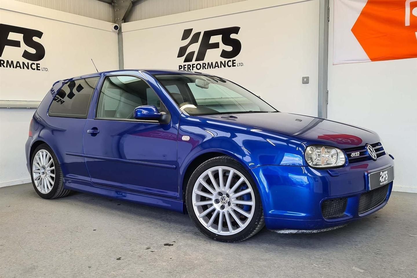 Driving The Classics Volkswagen Golf R32 Mk4 Review WAEXX Driving The Classics Volkswagen Golf R32 Mk4 Review WAEXX