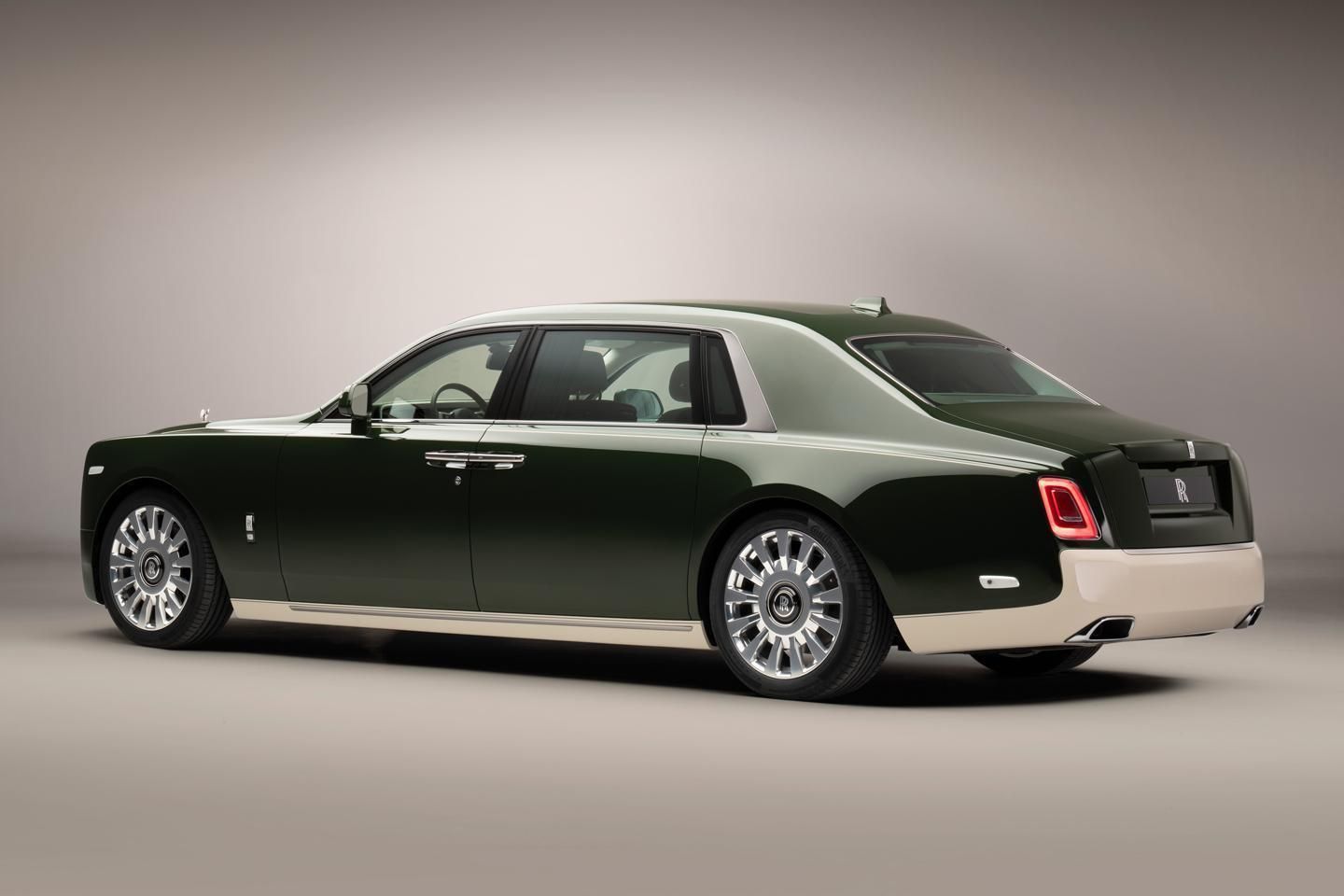 Haute Couture-inspired Rolls-Royce Phantom one-off revealed