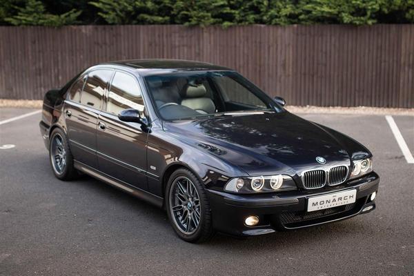  BMW M5 (E39) |  Manchado |  Cabezas de pistón Reino Unido
