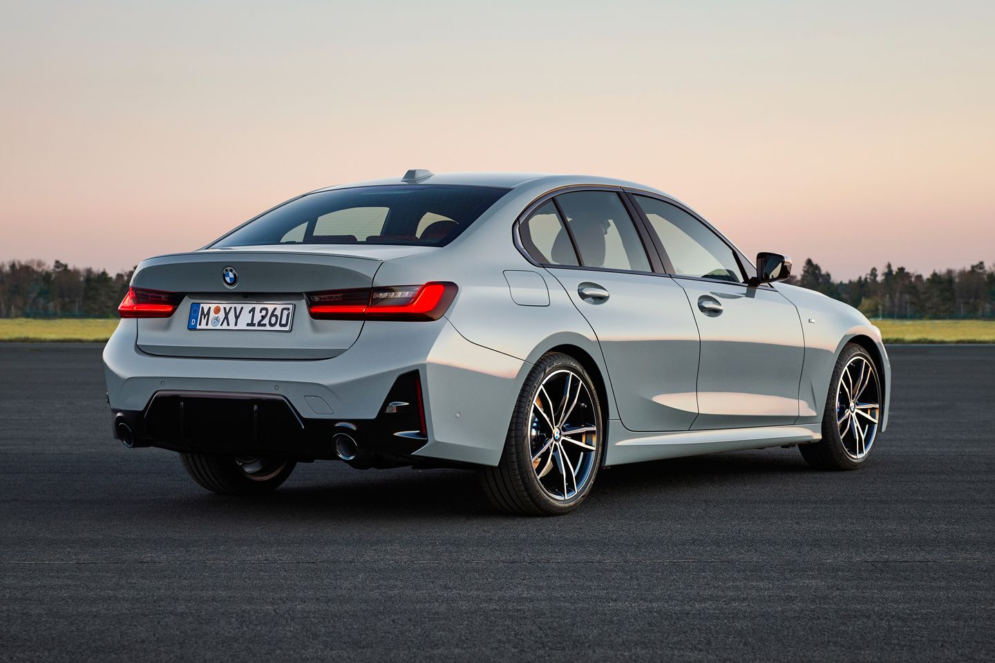 2022 G20 BMW 3 Series facelift (LCI) unveiled with a less