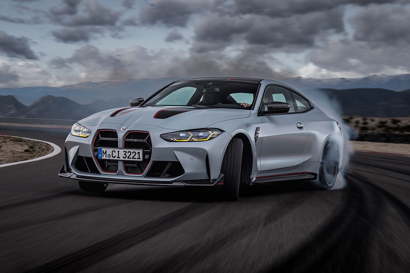 Présenté la nouvelle BMW M4 CSL avec 550 ch