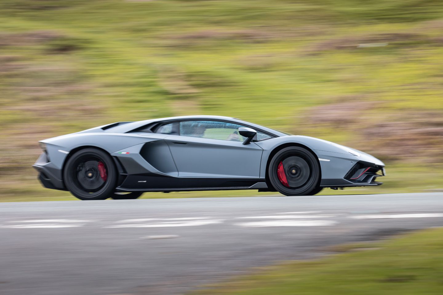 lamborghini aventador birds eye view