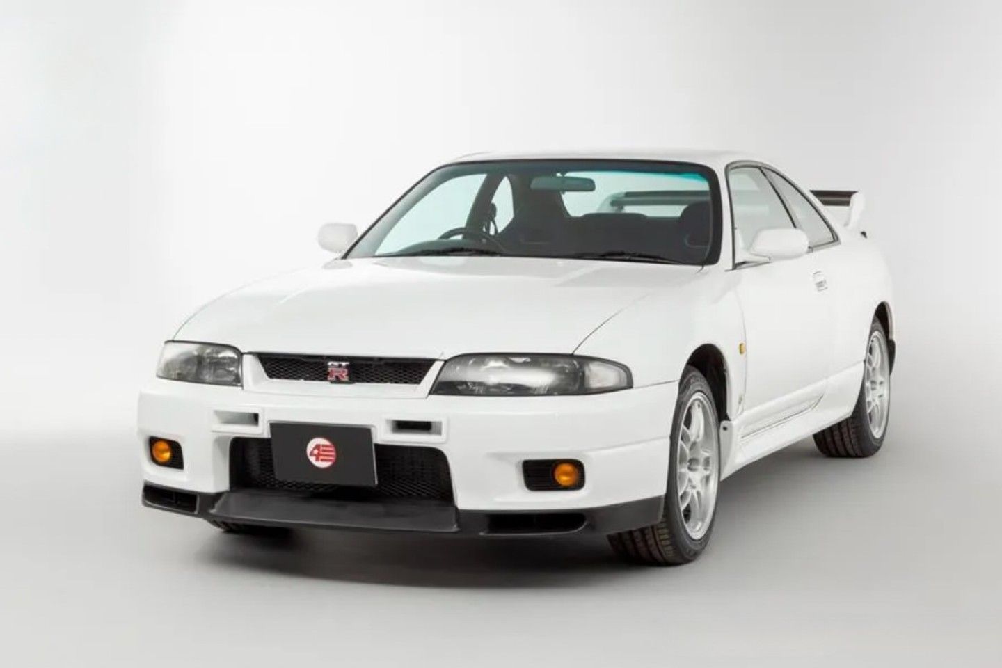 This Nissan Skyline GT-R V-Spec II Looks Just About Perfect