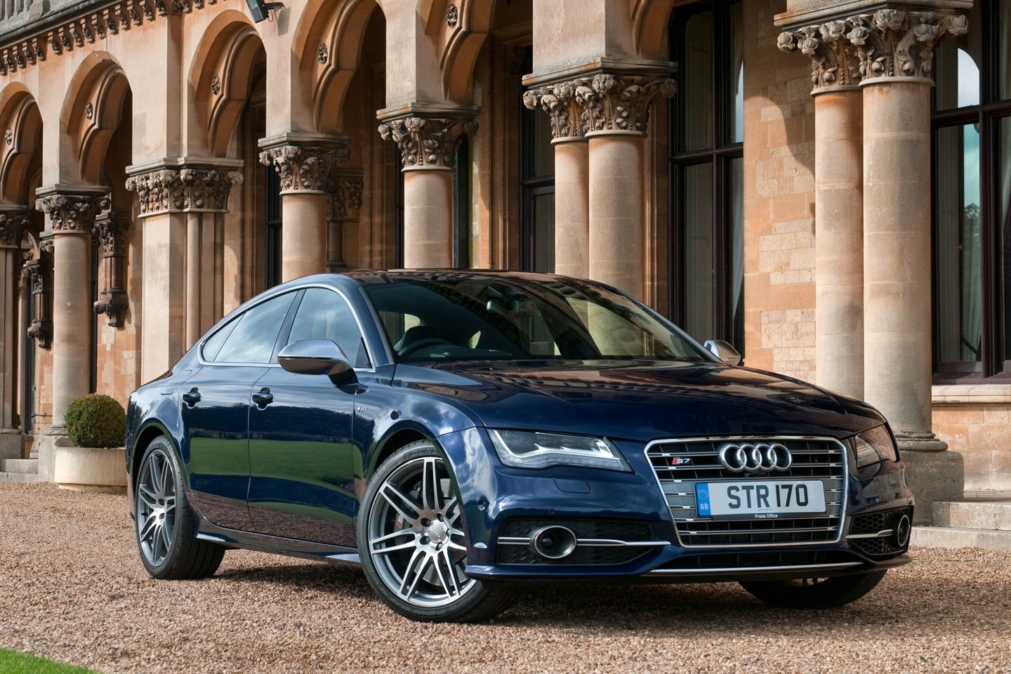 Audi A6 Avant (4G, C7) technical specifications and fuel consumption —