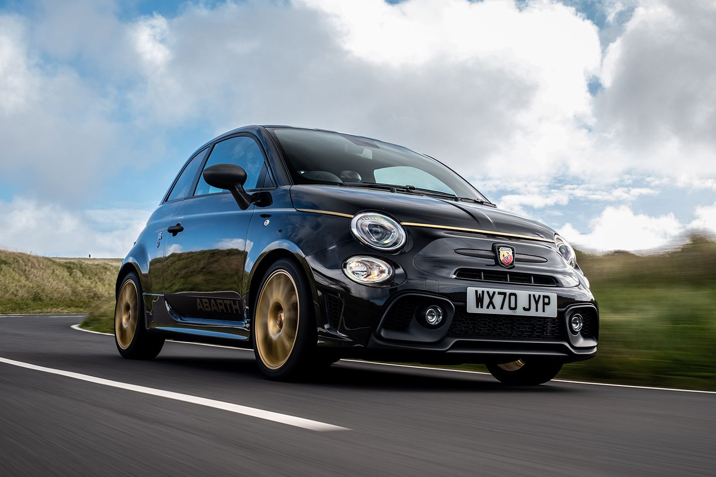 Fiat Buys the Punto Some More Time with New Jet Black 2 Edition for UK