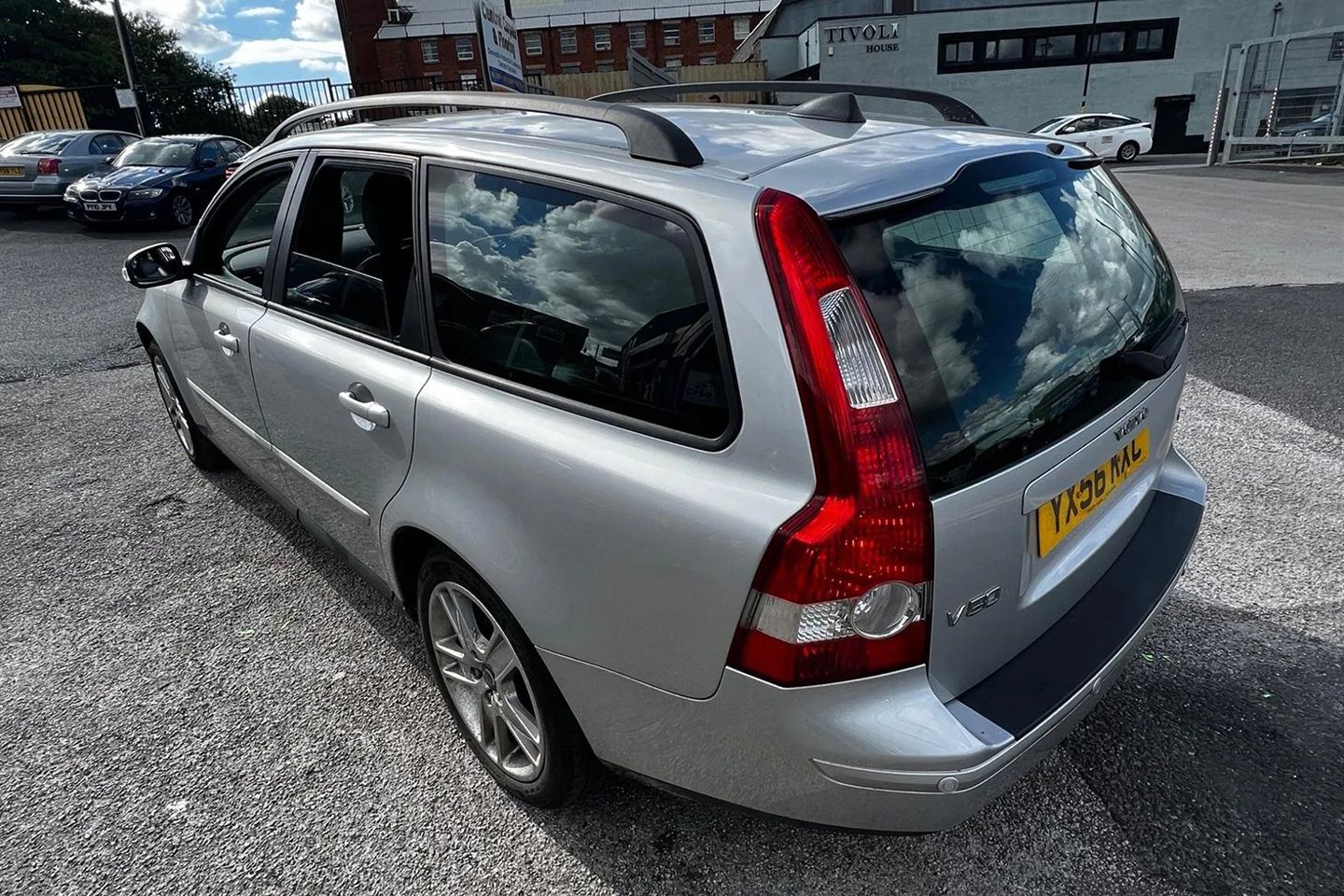 Volvo V50 T5