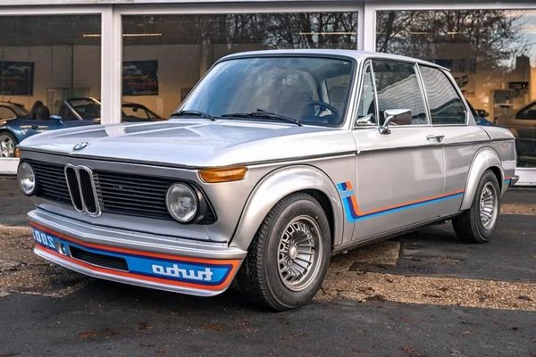  BMW Turbo digno de aniversario a la venta