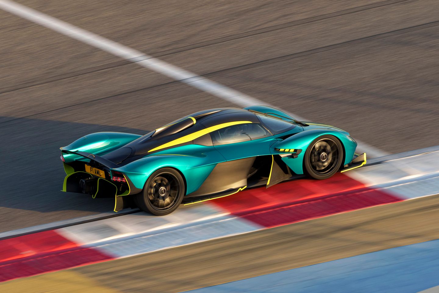 Racing lines: A ride in the Aston Martin Valkyrie