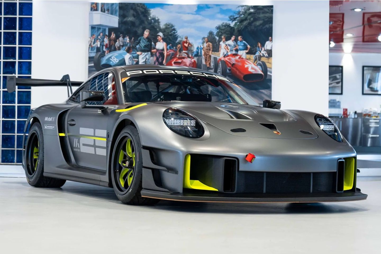 Porsche GT2 RS Clubsport 25 Manthey for sale - PistonHeads UK