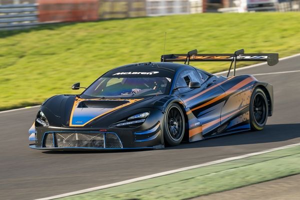 Alpine unveils first-ever F1 car - PistonHeads UK