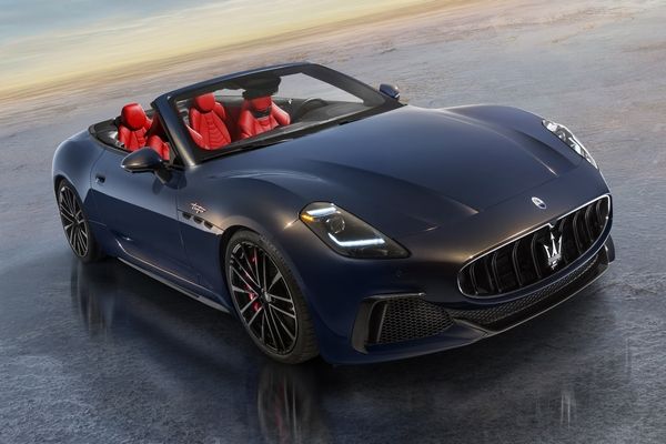 Maserati GranTurismo ボディカバー定価１0万以上 Maserati GranTurismo ボディカバー定価10万以上（LB-WORKS