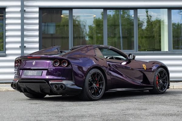 最高の品質 Kong Hong Viola Ferrari UK PistonHeads - sale for GTS 812 その他