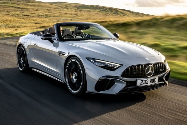 2017 Mercedes-Benz SL-Class Original Sales Brochure – SL450, SL550, SL63, SL65 AMG
