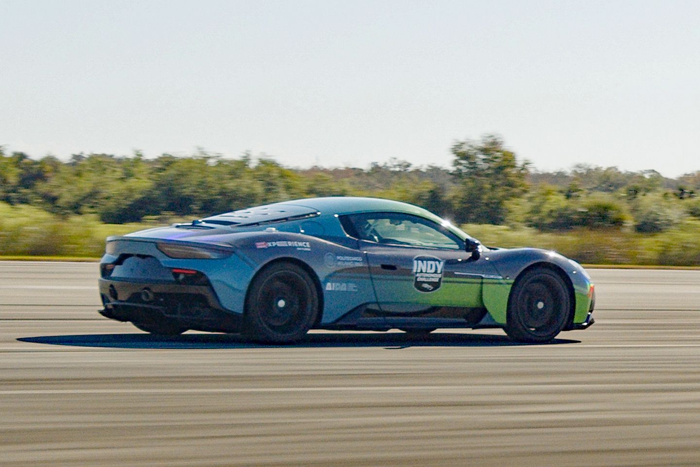 Maserati MC20 hits 197mph… without a driver