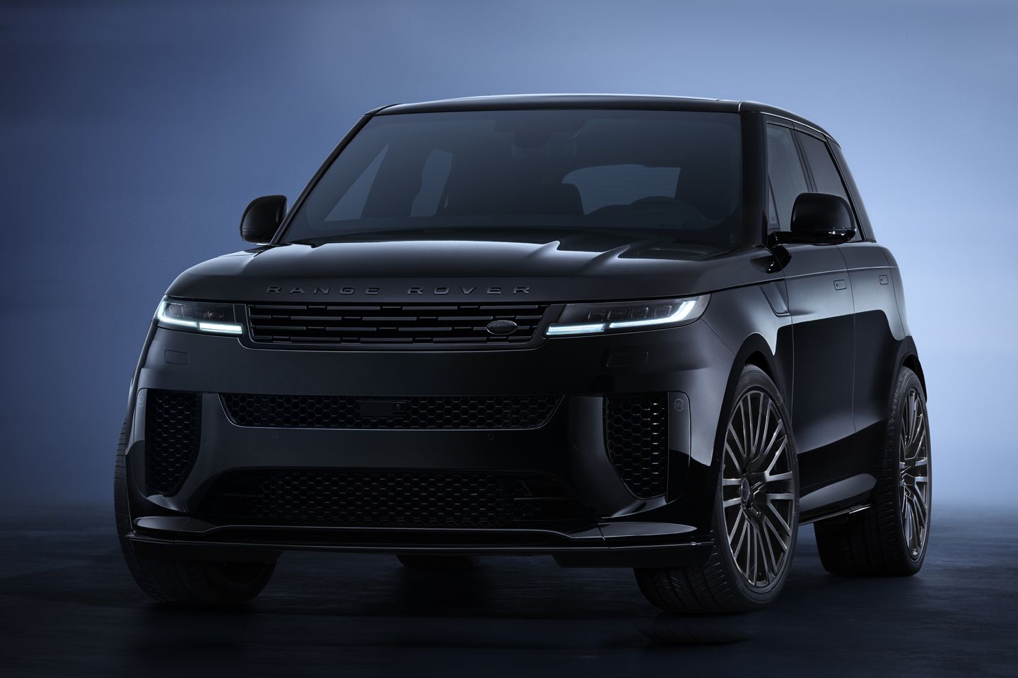 Range Rover Sport SV lineup earns base model